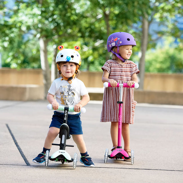 Micro Mini2Grow Deluxe Magic LED børneløbehjul 1-6 år – justerbar, 3 hjul – Mint