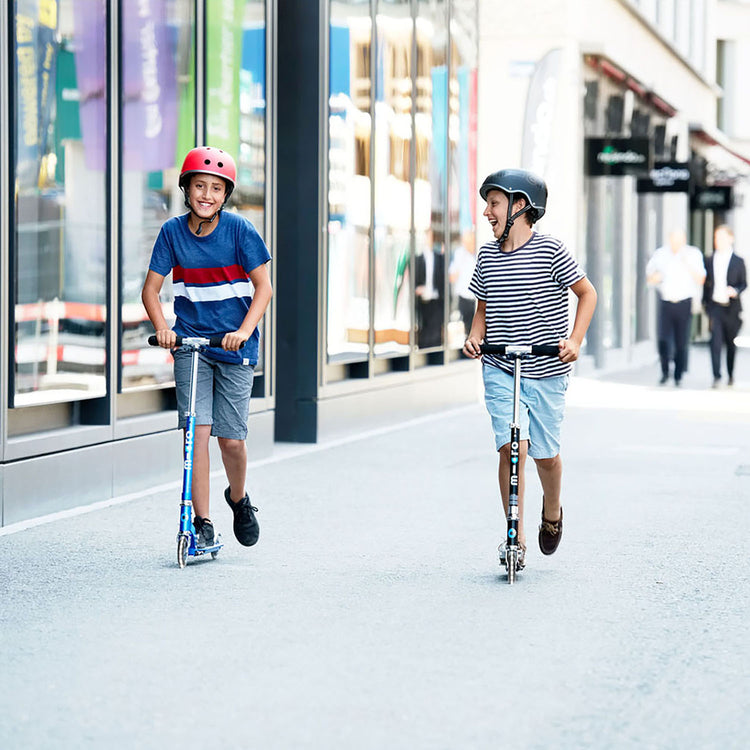 Micro Sprite LED løbehjul til børn – Black